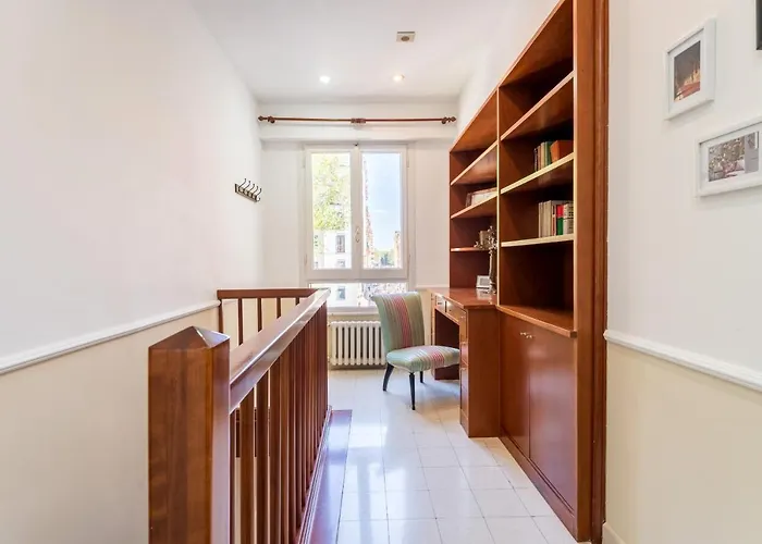 Elizabeth Penthouse, Charmy In Little London 10 Min From The Center Daire