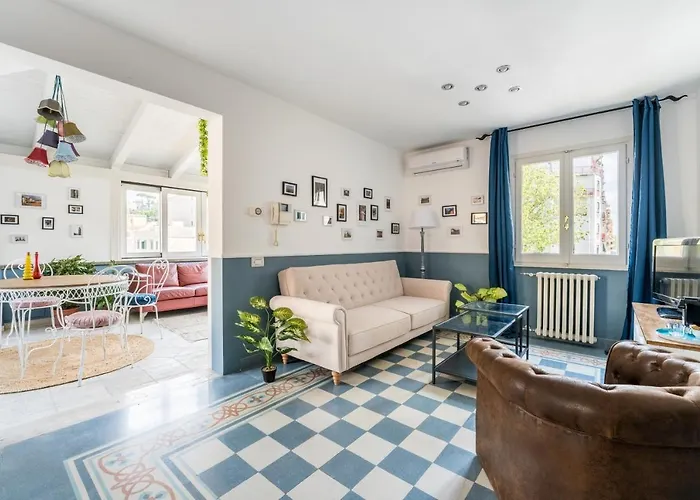 Elizabeth Penthouse, Charmy In Little London 10 Min From The Center Rom